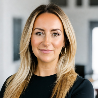 Jennifer Minos