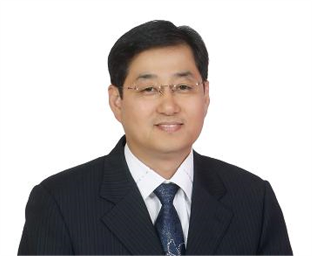 KYUSUN LEE